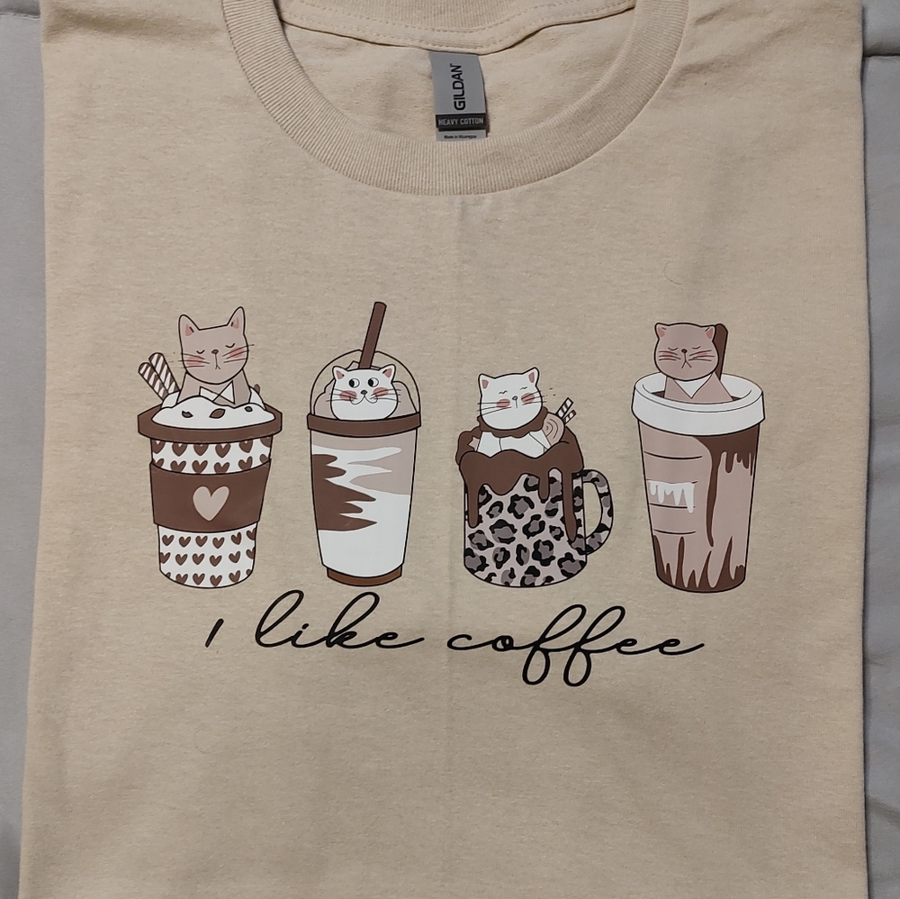 Women's Large Graphic Tees